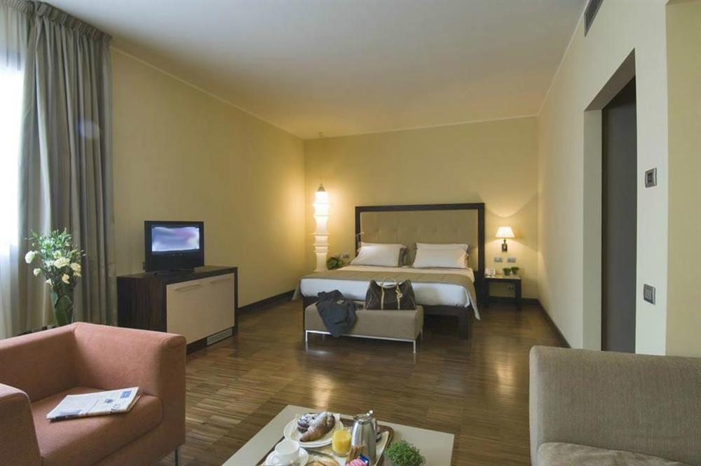 Hotel Cruise Montano Lucino ห้อง รูปภาพ